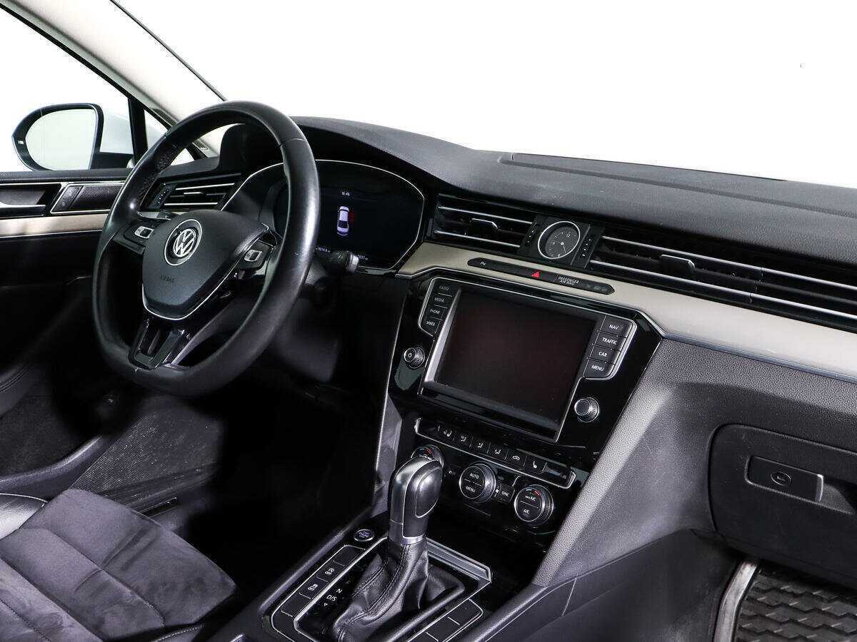 Фольксваген Пассат б/у, 2016, Роботизированная. Фото: #6