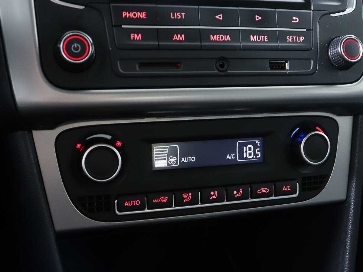 Фольксваген Поло б/у, 2016, Автоматическая. Фото: #15