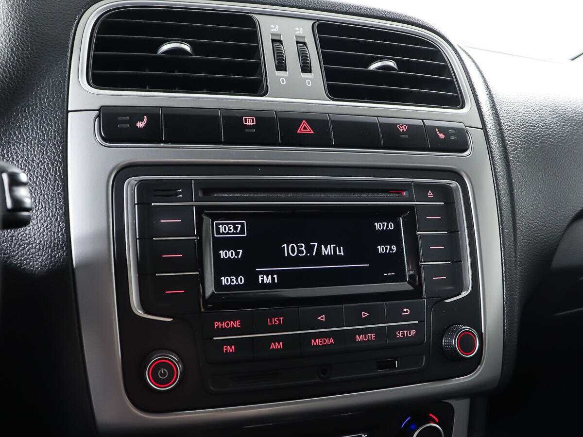 Фольксваген Поло б/у, 2016, Автоматическая. Фото: #16