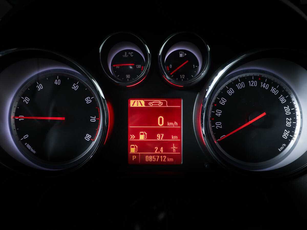 Опель Астра б/у, 2014, Автоматическая. Фото: #8