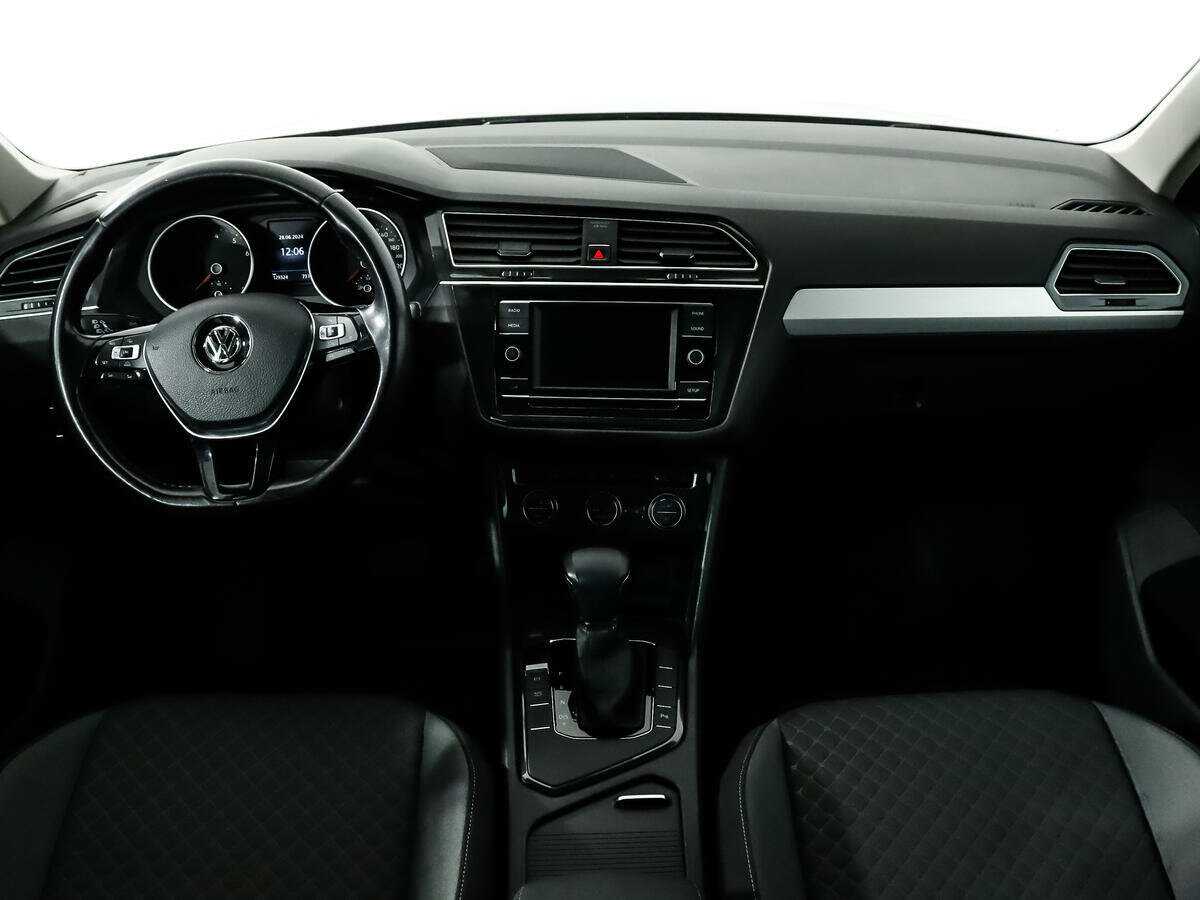 Фольксваген Тигуан б/у, 2017, Роботизированная. Фото: #11