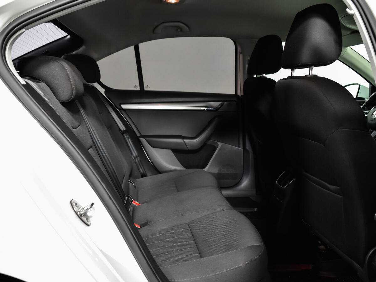 Шкода Октавия б/у, 2017, Роботизированная. Фото: #9