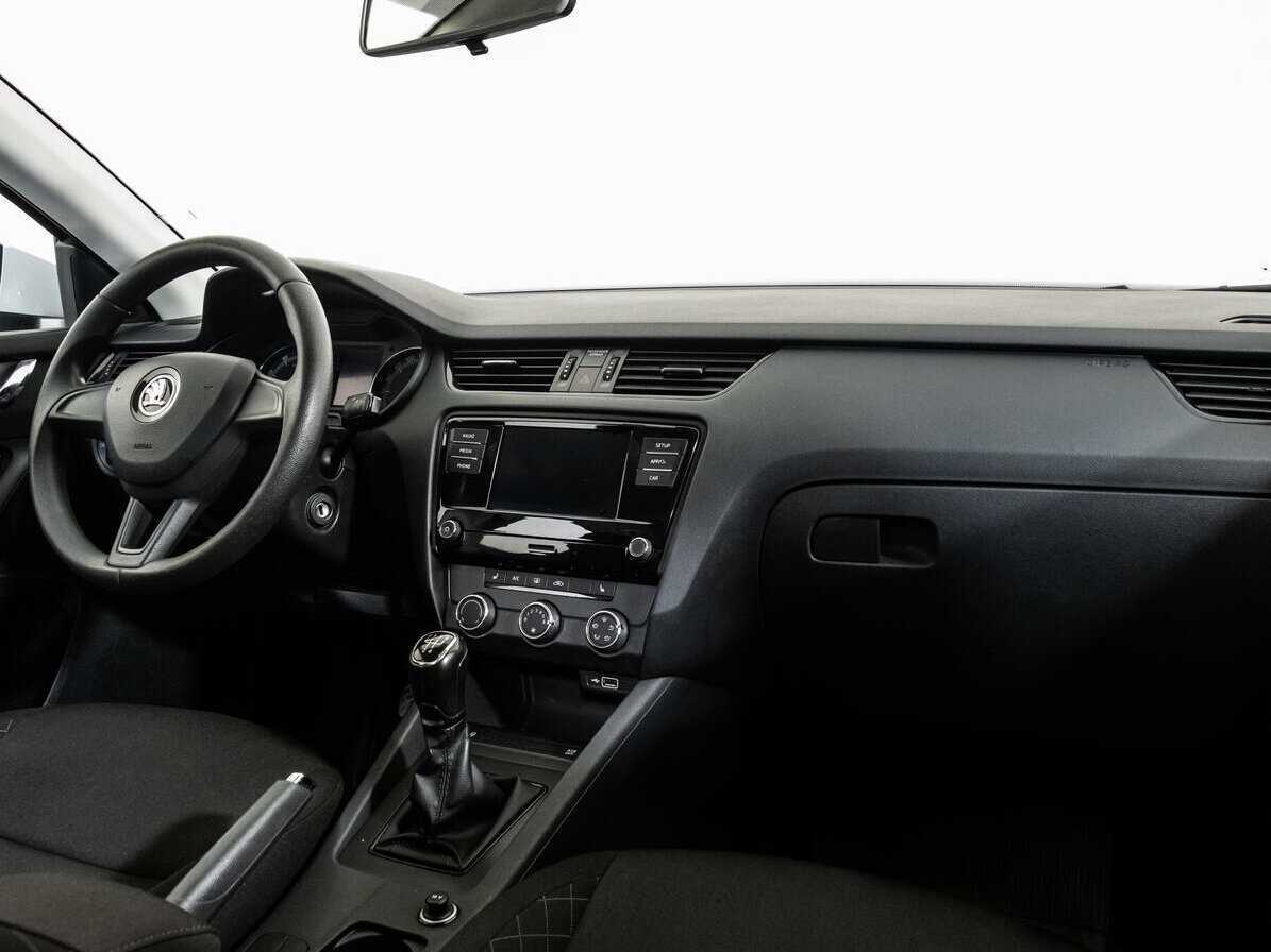 Шкода Октавия б/у, 2019, Механическая. Фото: #8