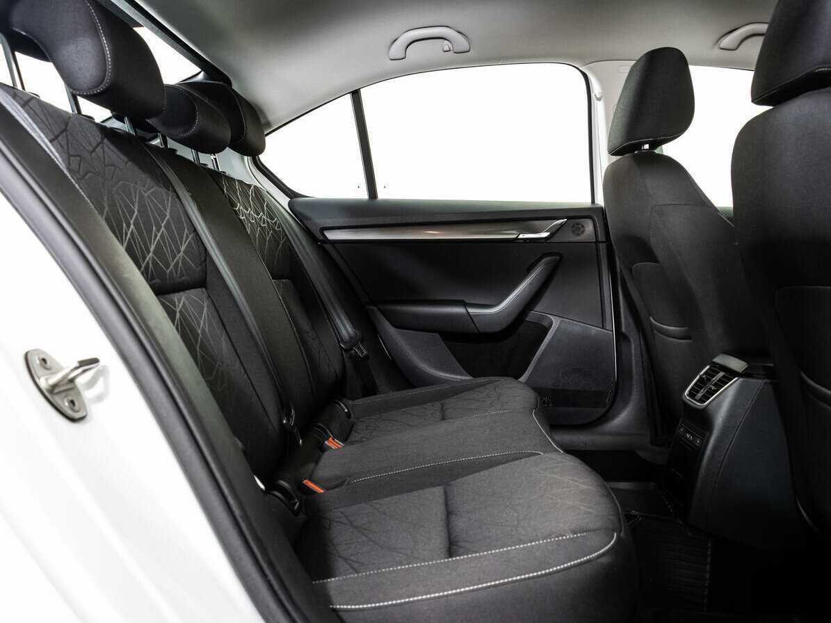 Шкода Октавия б/у, 2019, Роботизированная. Фото: #12