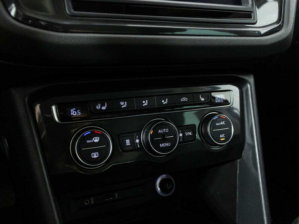 Фольксваген Тигуан б/у, 2017, Роботизированная. Фото: #16