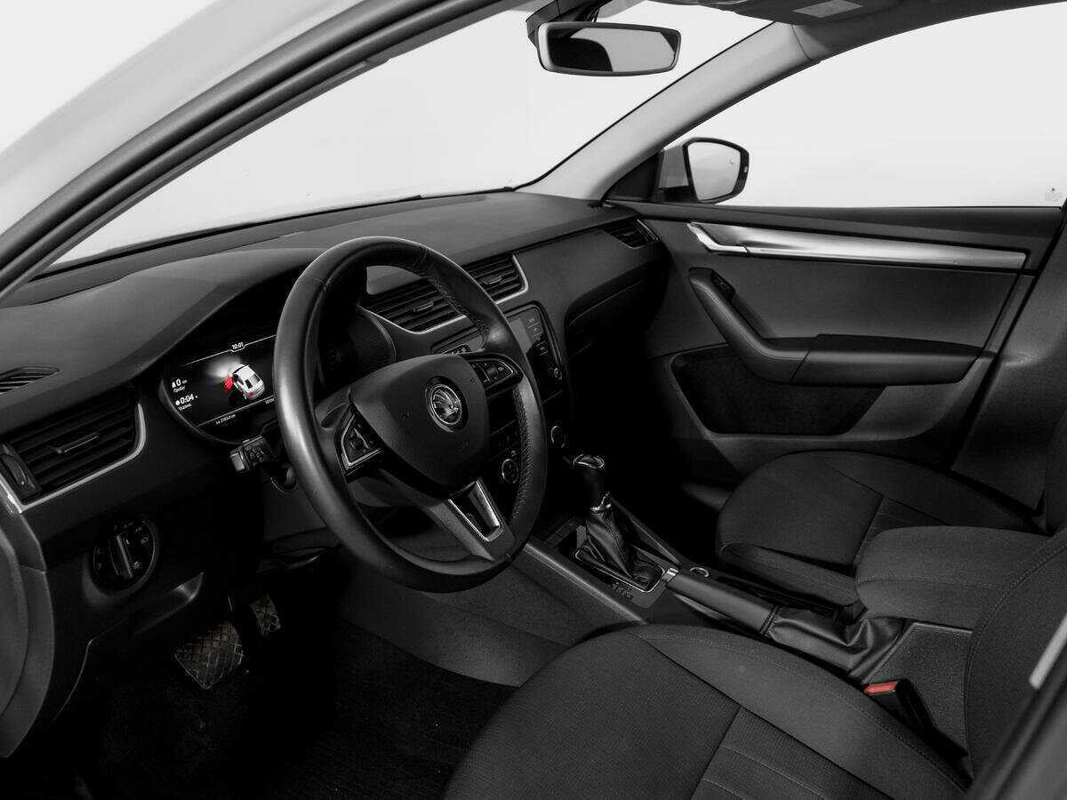 Шкода Октавия б/у, 2019, Роботизированная. Фото: #15