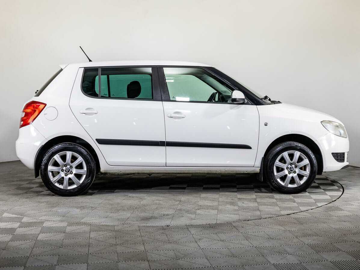 Шкода Фабия б/у, 2014, Автоматическая. Фото: #3