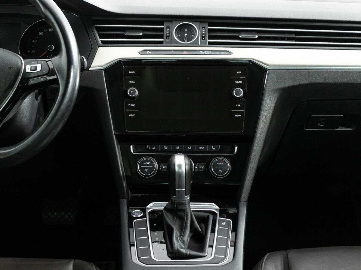 Фольксваген Пассат б/у, 2017, Роботизированная. Фото: #13