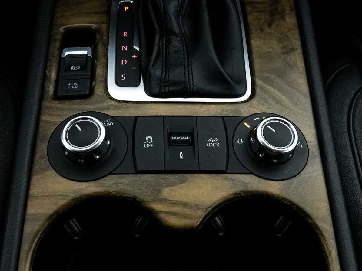 Фольксваген Туарег б/у, 2012, Автоматическая. Фото: #14