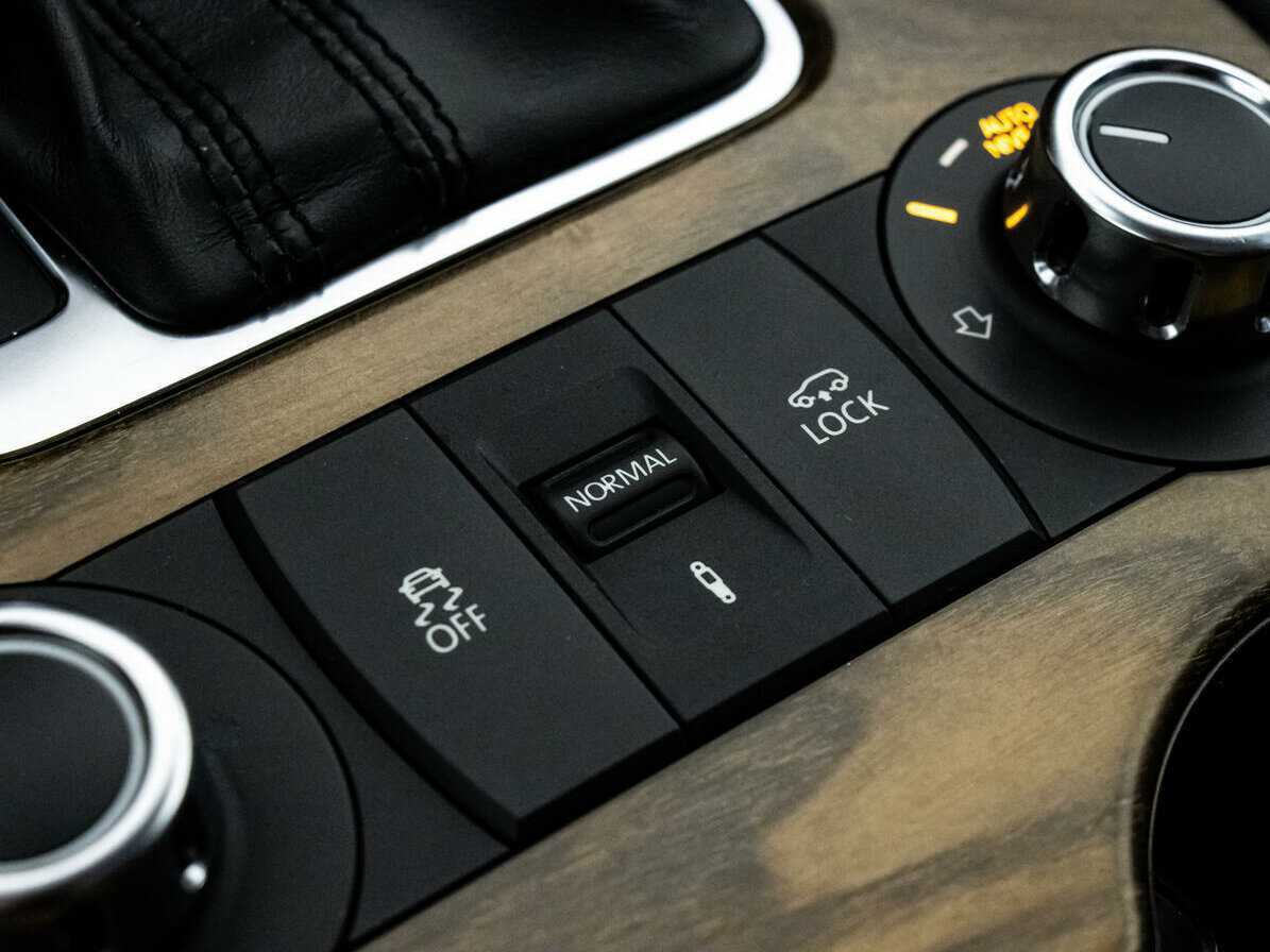 Фольксваген Туарег б/у, 2012, Автоматическая. Фото: #15