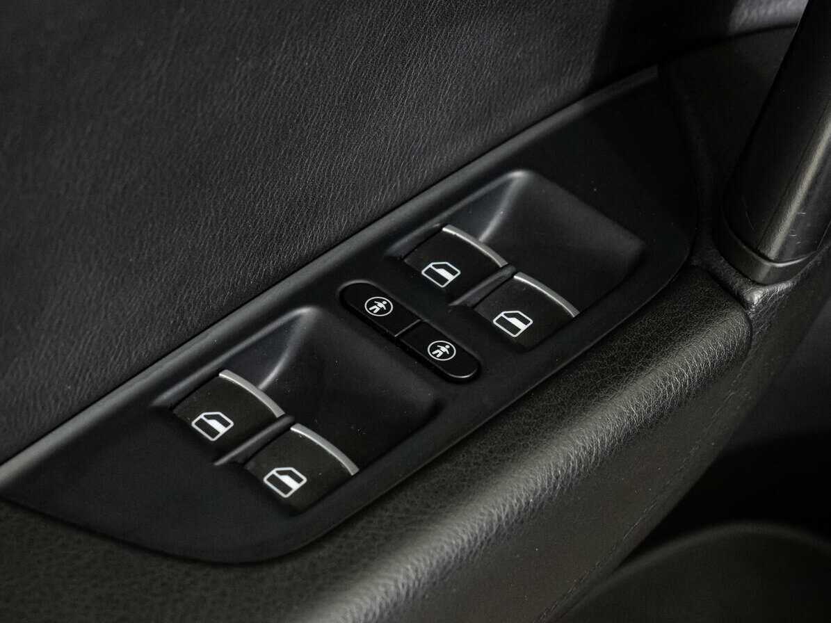 Фольксваген Туарег б/у, 2012, Автоматическая. Фото: #18