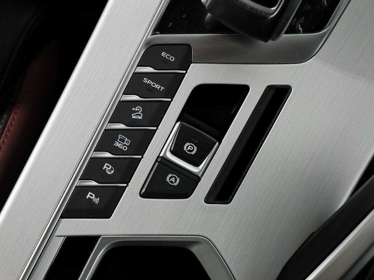 Джили Кулрэй б/у, 2022, Роботизированная. Фото: #9