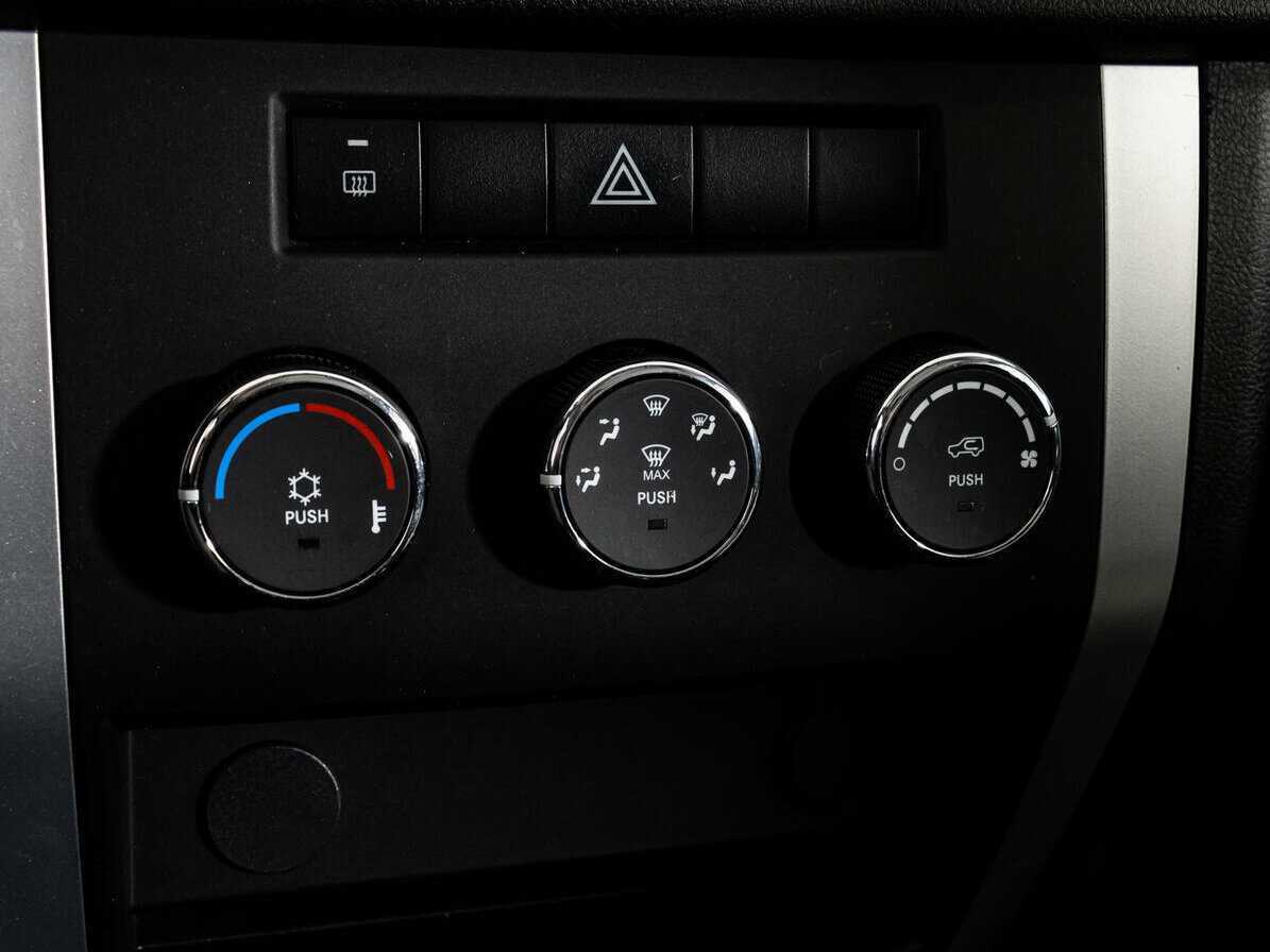 УАЗ Патриот б/у, 2017, Механическая. Фото: #12