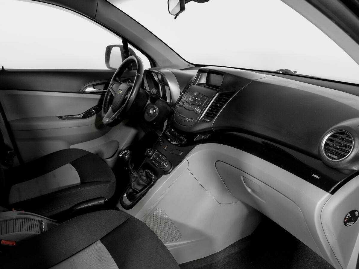 Шевроле Орландо б/у, 2014, Механическая. Фото: #8