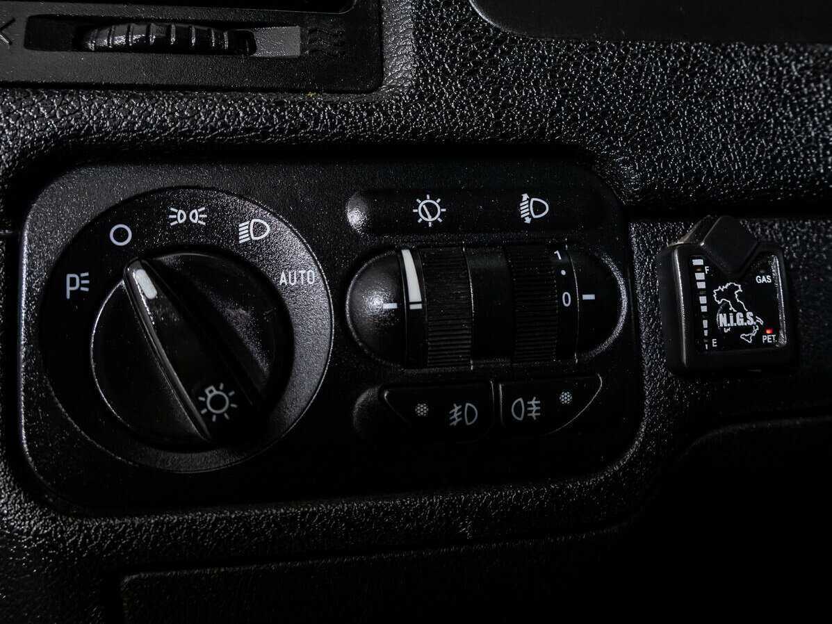 УАЗ Патриот б/у, 2012, Механическая. Фото: #9