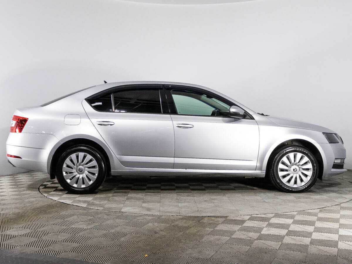 Шкода Октавия б/у, 2017, Роботизированная. Фото: #3