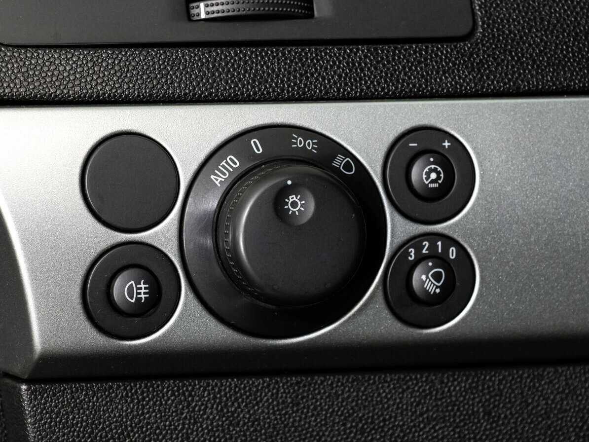 Опель Астра б/у, 2012, Механическая. Фото: #13