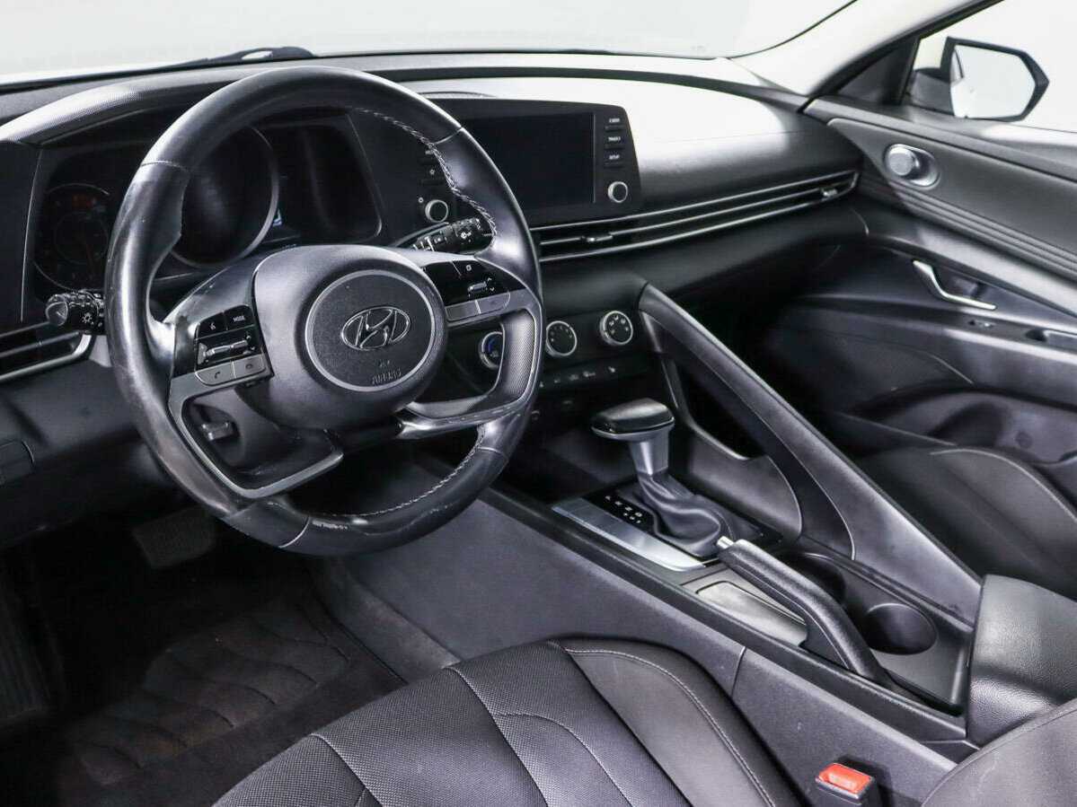 Хендай Елантра б/у, 2021, Автоматическая. Фото: #13
