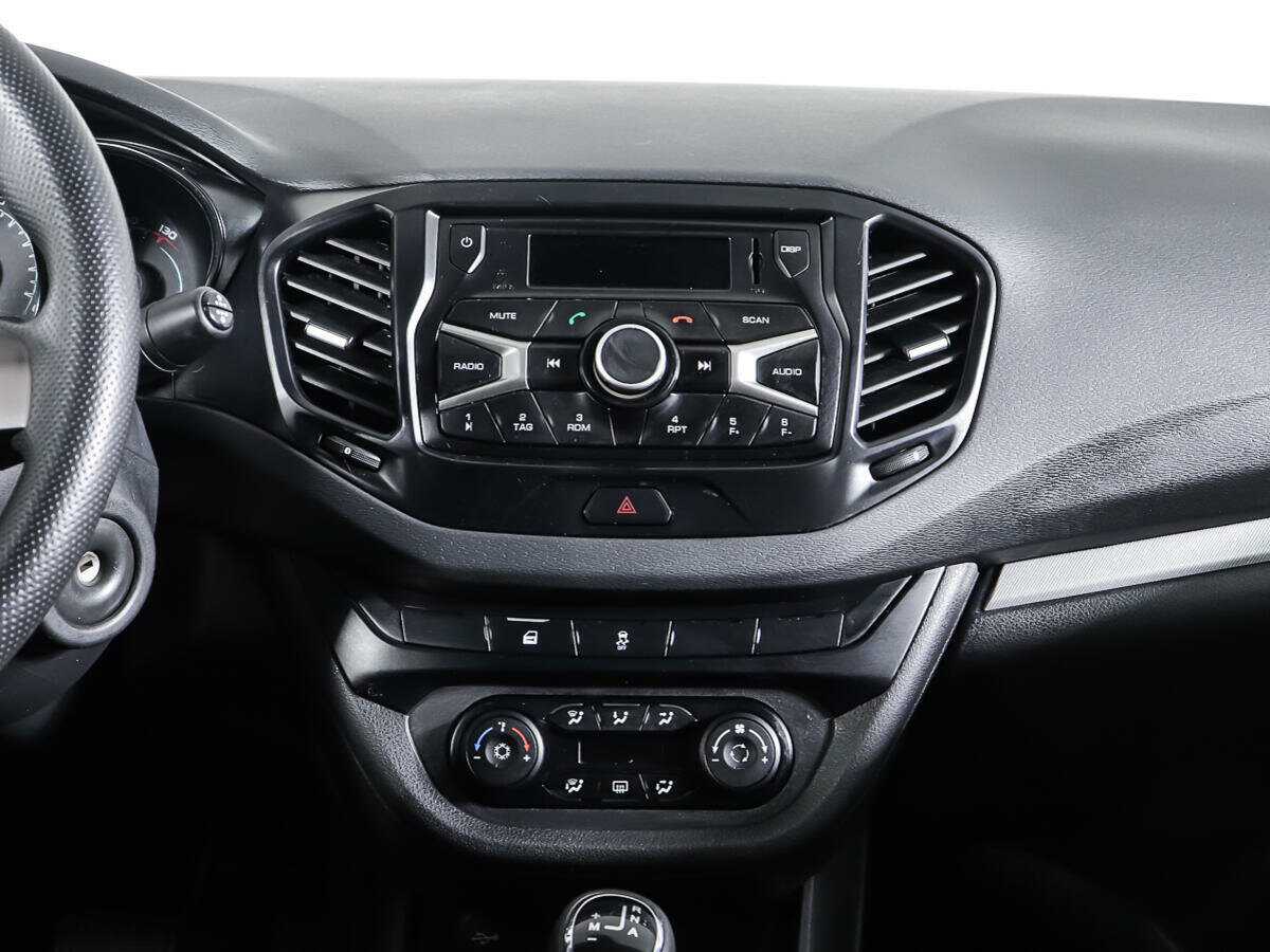 Лада (ВАЗ) Веста б/у, 2016, Роботизированная. Фото: #11