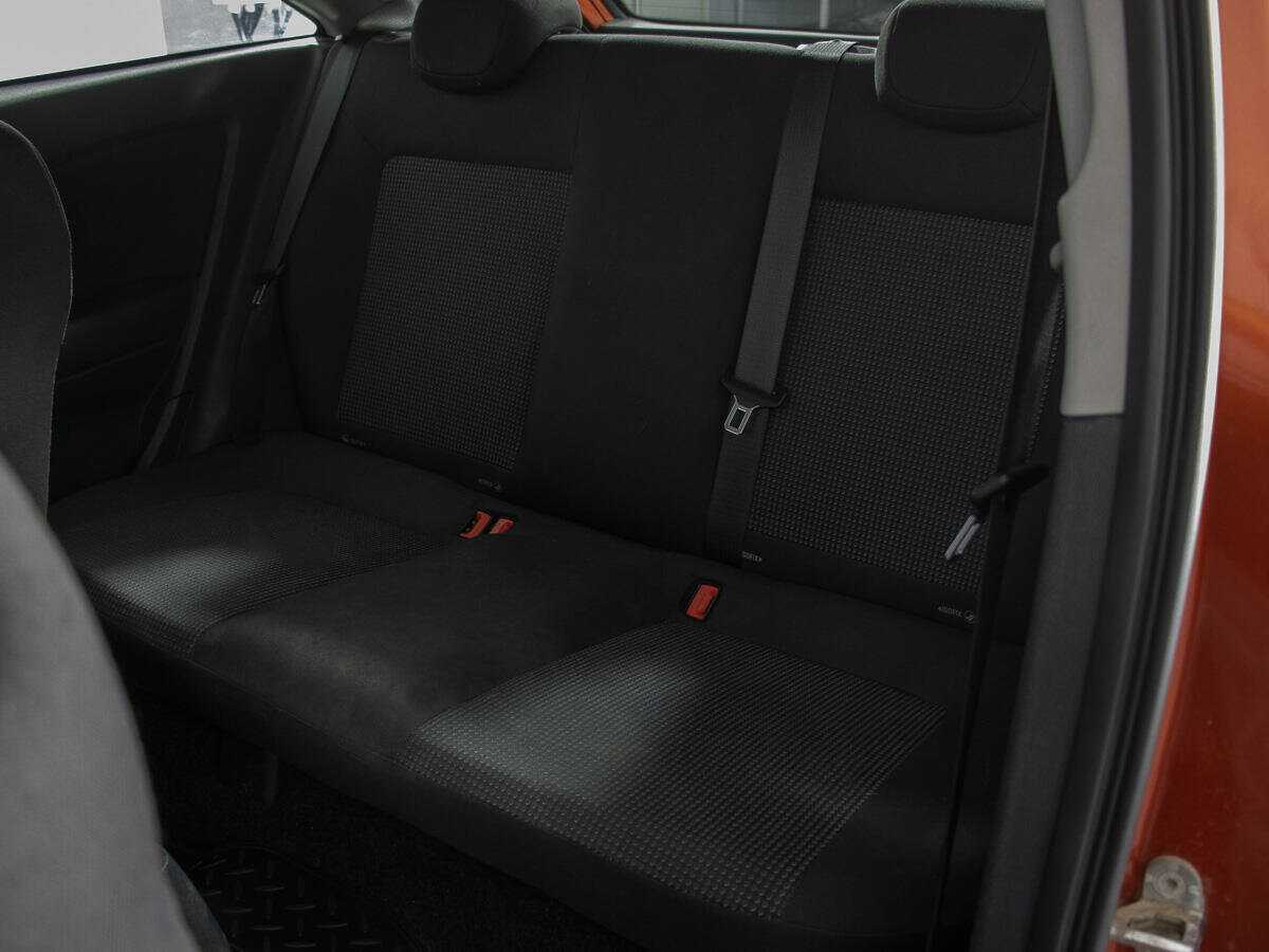 Опель Корса б/у, 2012, Роботизированная. Фото: #10