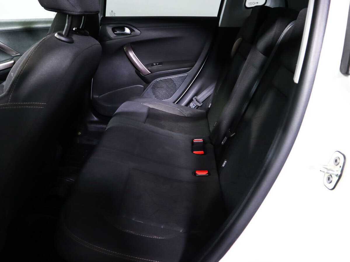 Пежо 2008 б/у, 2014, Автоматическая. Фото: #7