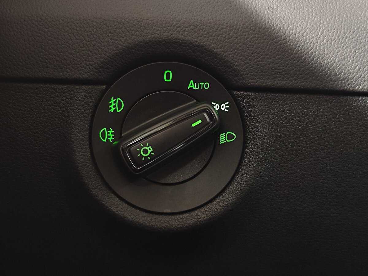 Шкода Октавия б/у, 2016, Роботизированная. Фото: #18