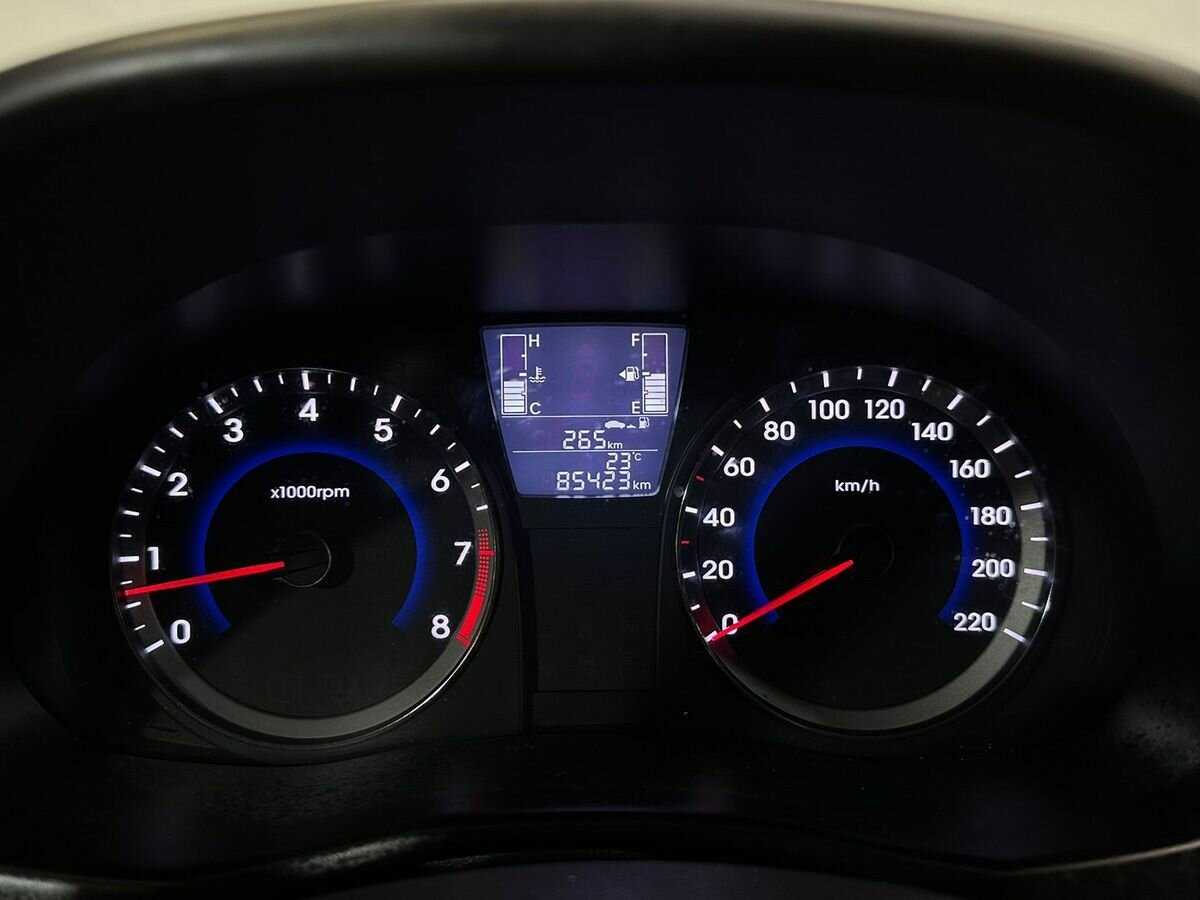 Хендай Солярис б/у, 2015, Механическая. Фото: #11