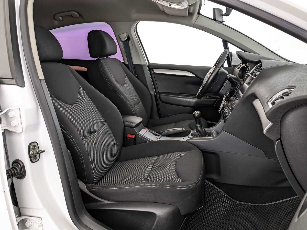 Ситроен Ц4 б/у, 2014, Механическая. Фото: #18