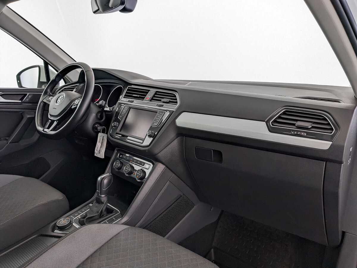 Фольксваген Тигуан б/у, 2017, Роботизированная. Фото: #8