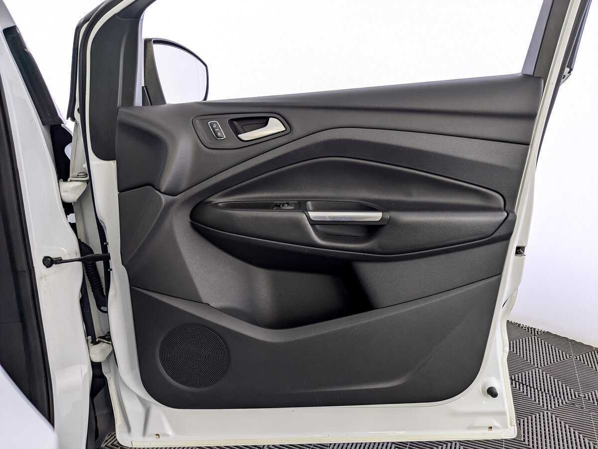 Форд Куга б/у, 2016, Автоматическая. Фото: #18