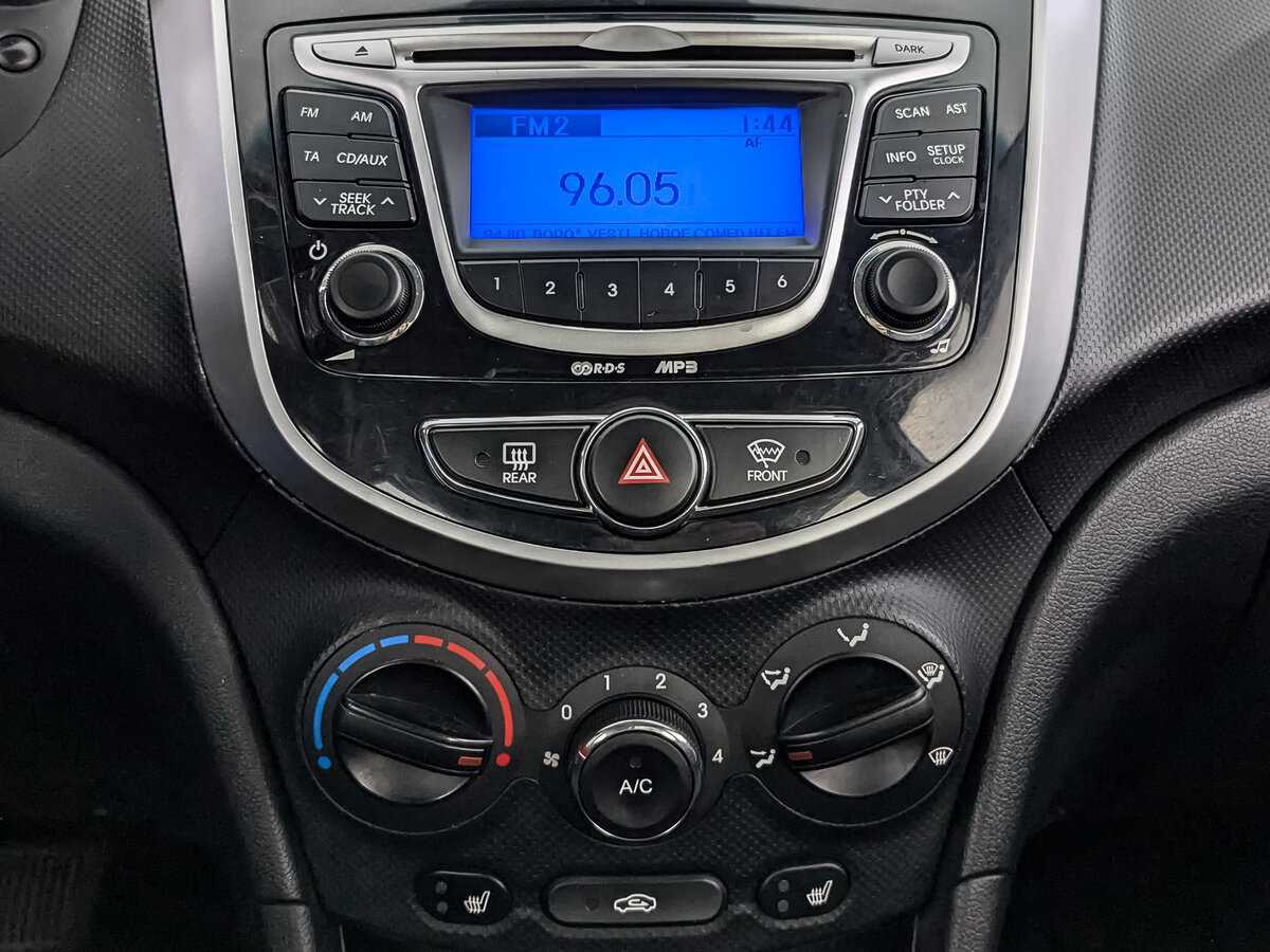 Хендай Солярис б/у, 2012, Автоматическая. Фото: #12