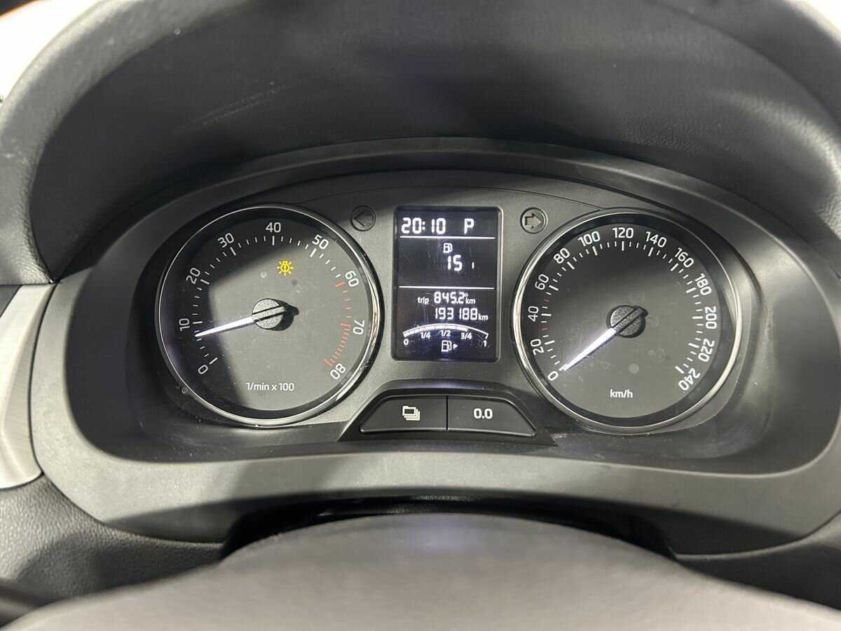 Шкода Рапид б/у, 2014, Автоматическая. Фото: #10