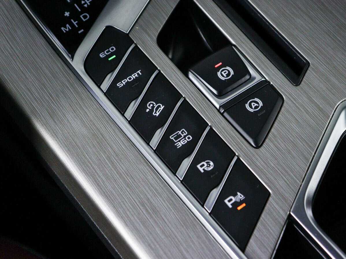 Джили Кулрэй б/у, 2023, Роботизированная. Фото: #16