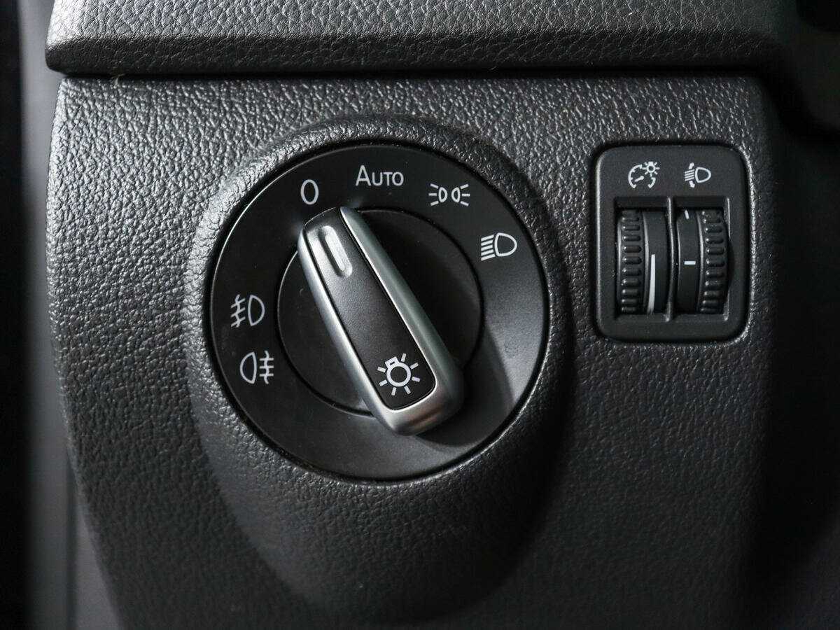 Фольксваген Тигуан б/у, 2013, Роботизированная. Фото: #13