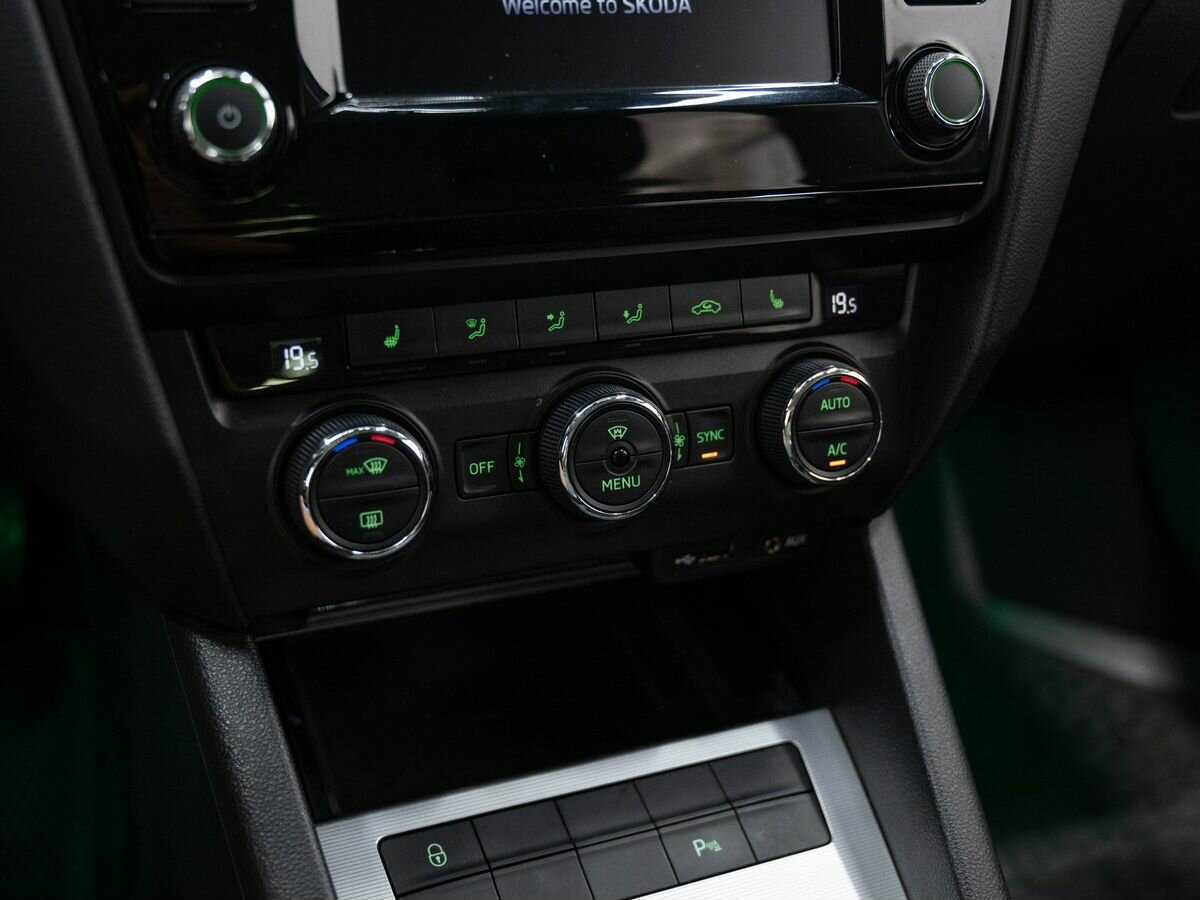 Шкода Октавия б/у, 2016, Роботизированная. Фото: #17