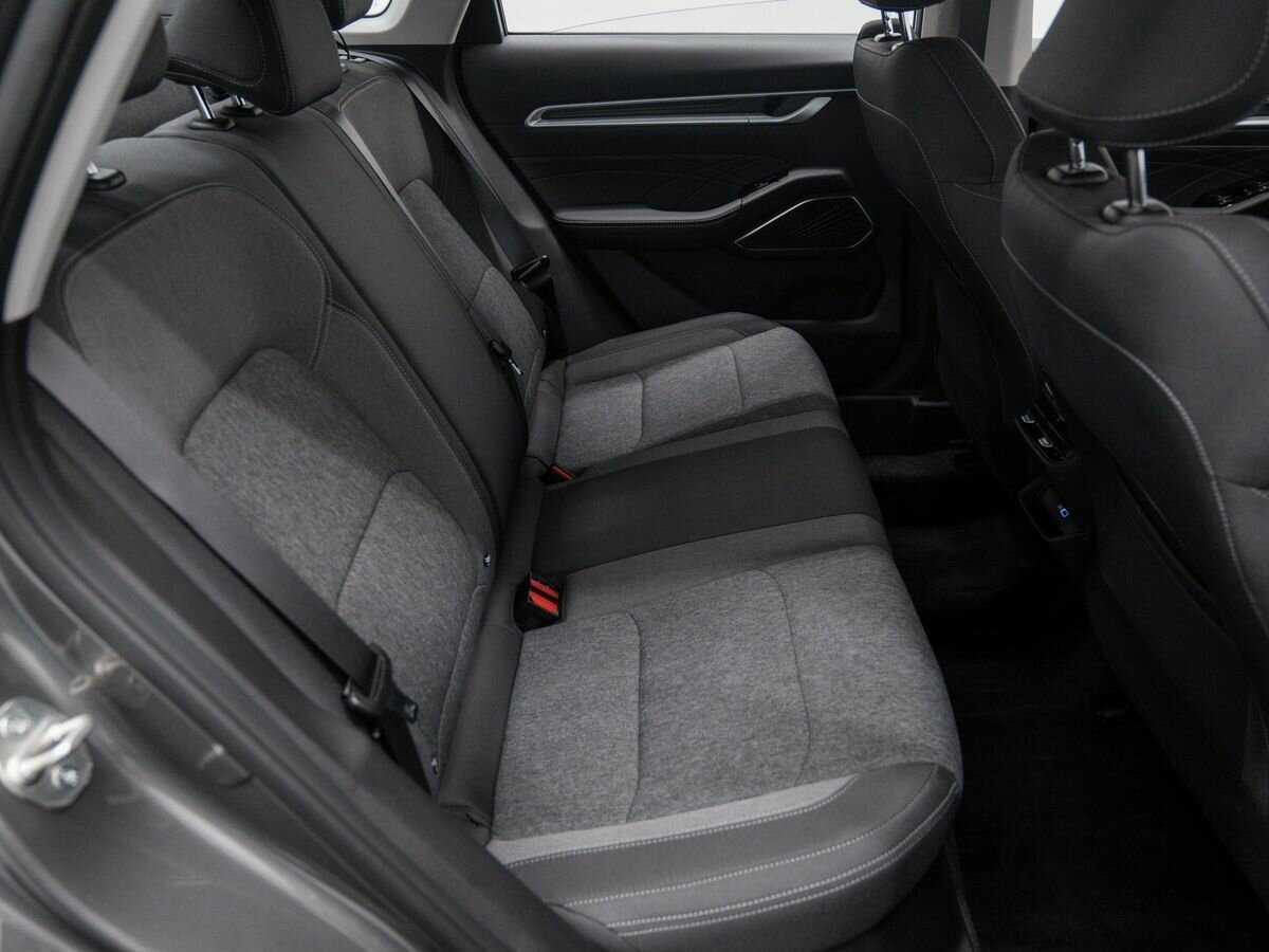 Джили Эмгранд б/у, 2023, Автоматическая. Фото: #8