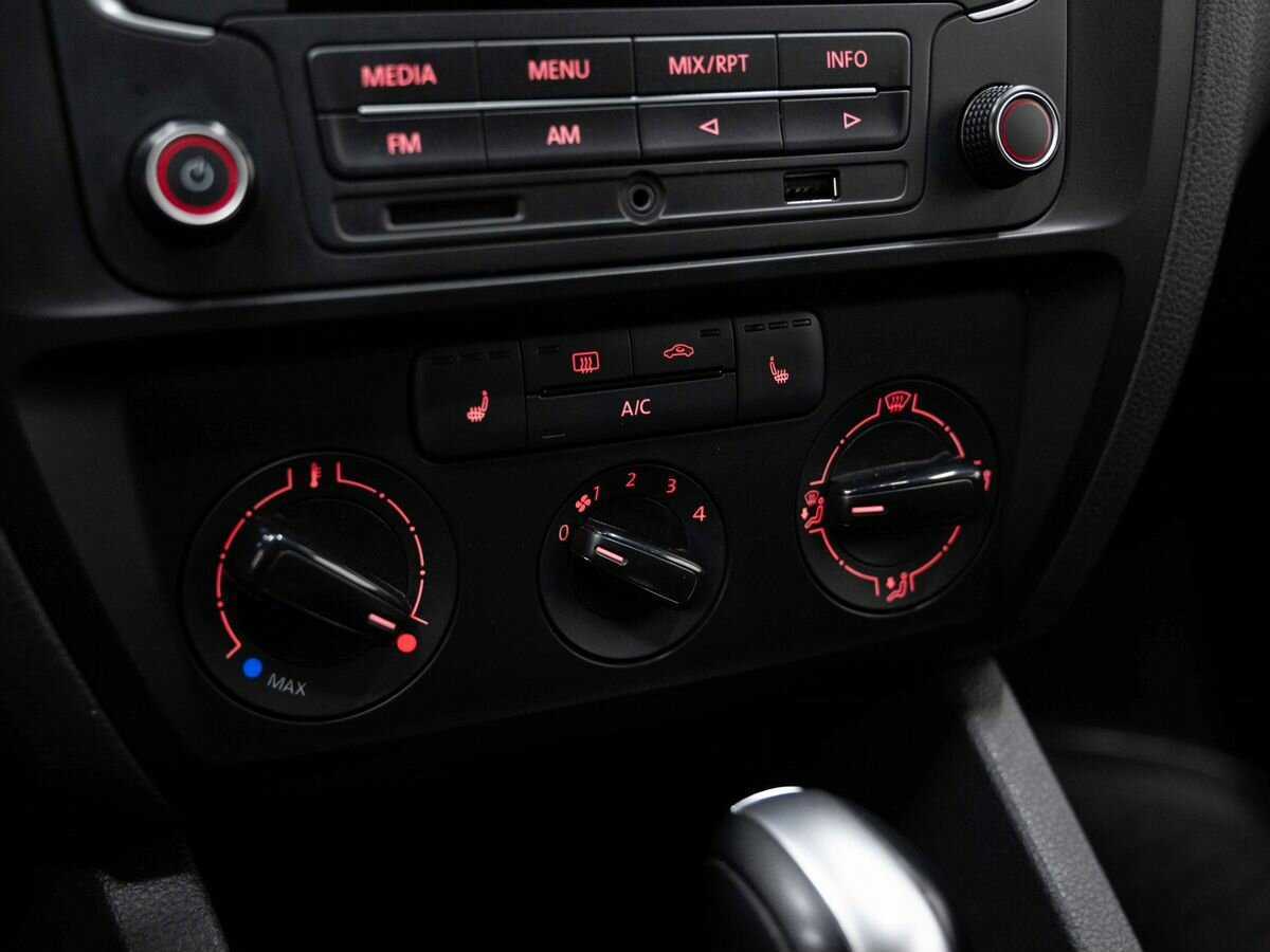 Фольксваген Джетта б/у, 2015, Автоматическая. Фото: #16