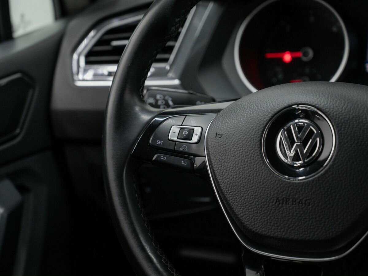 Фольксваген Тигуан б/у, 2018, Роботизированная. Фото: #12