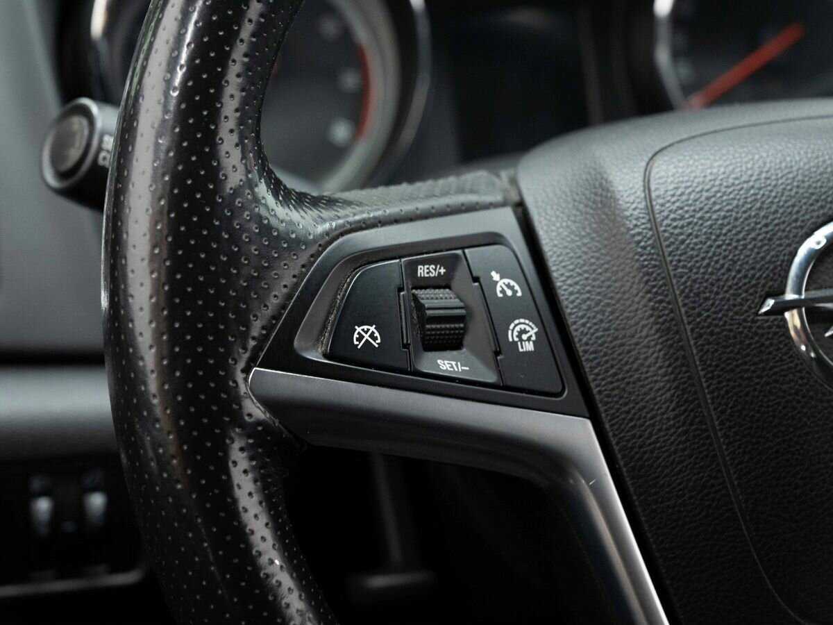 Опель Астра б/у, 2013, Механическая. Фото: #14