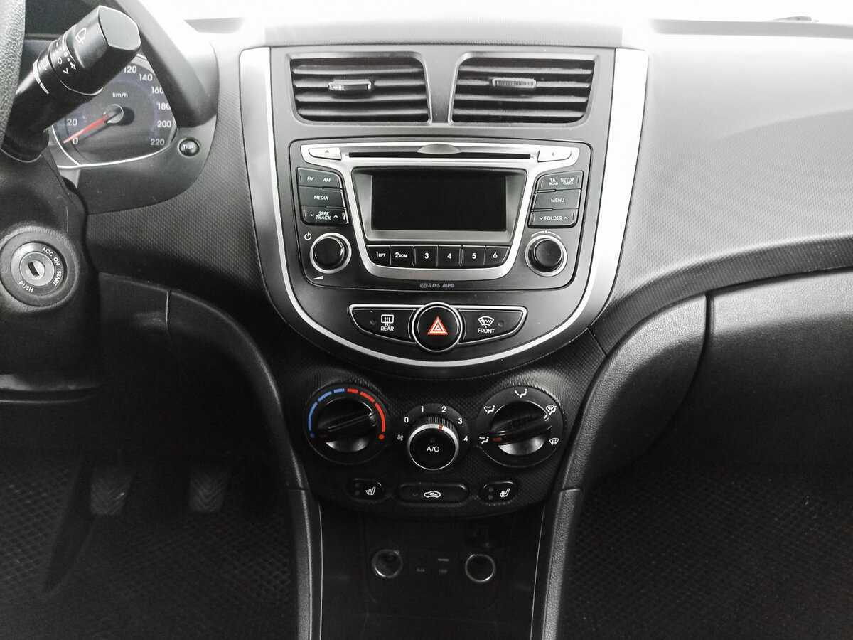 Хендай Солярис б/у, 2015, Механическая. Фото: #12