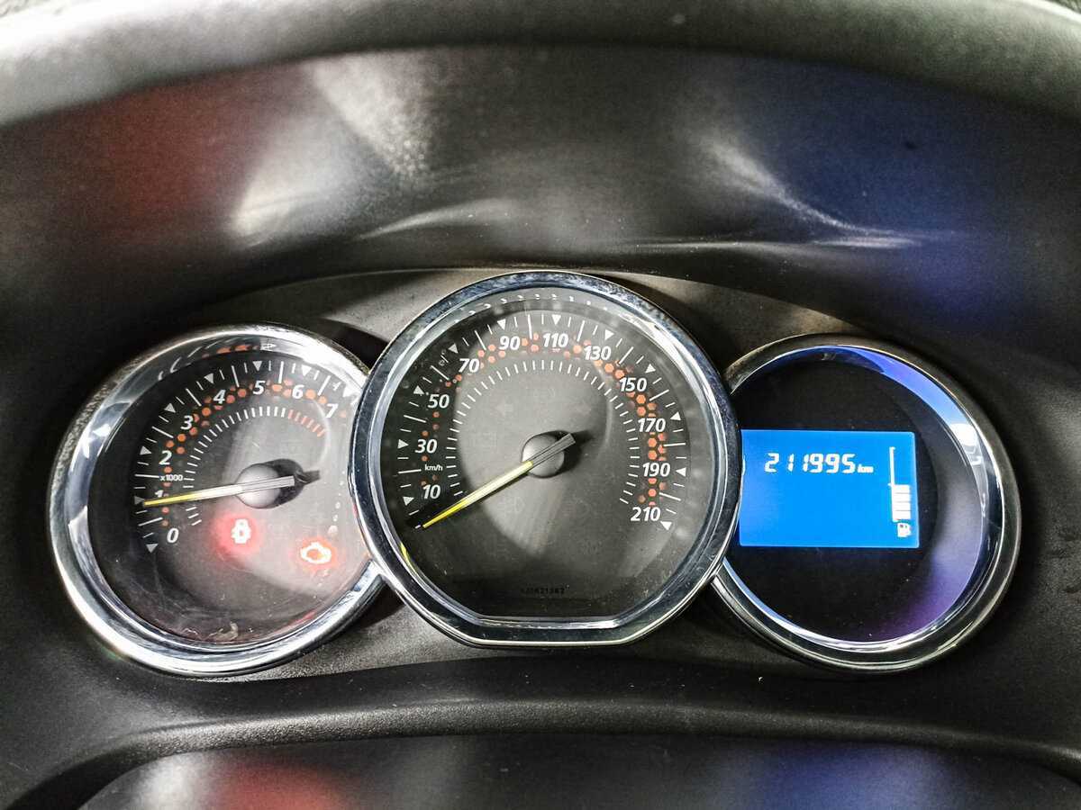 Рено Сандеро б/у, 2017, Механическая. Фото: #10