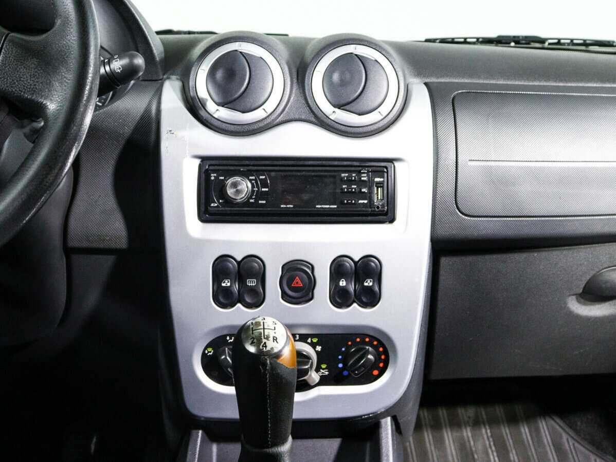 Рено Сандеро б/у, 2012, Механическая. Фото: #12