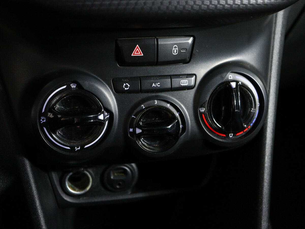 Пежо 2008 б/у, 2014, Роботизированная. Фото: #16