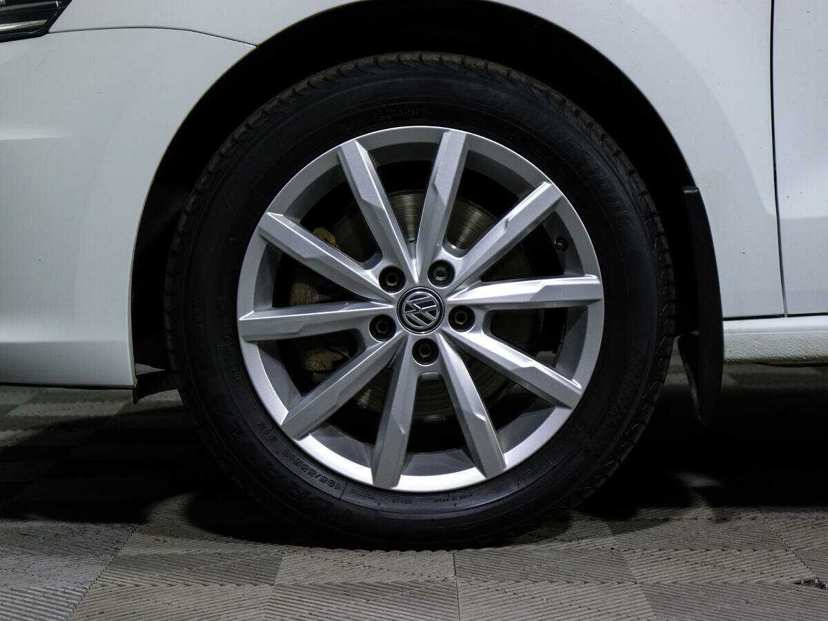 Фольксваген Поло б/у, 2017, Механическая. Фото: #12