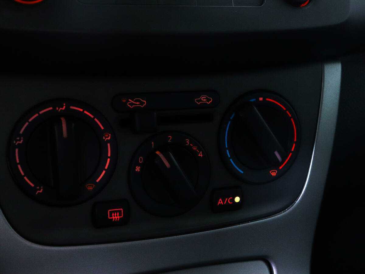 Ниссан Сентра б/у, 2015, Вариатор. Фото: #13