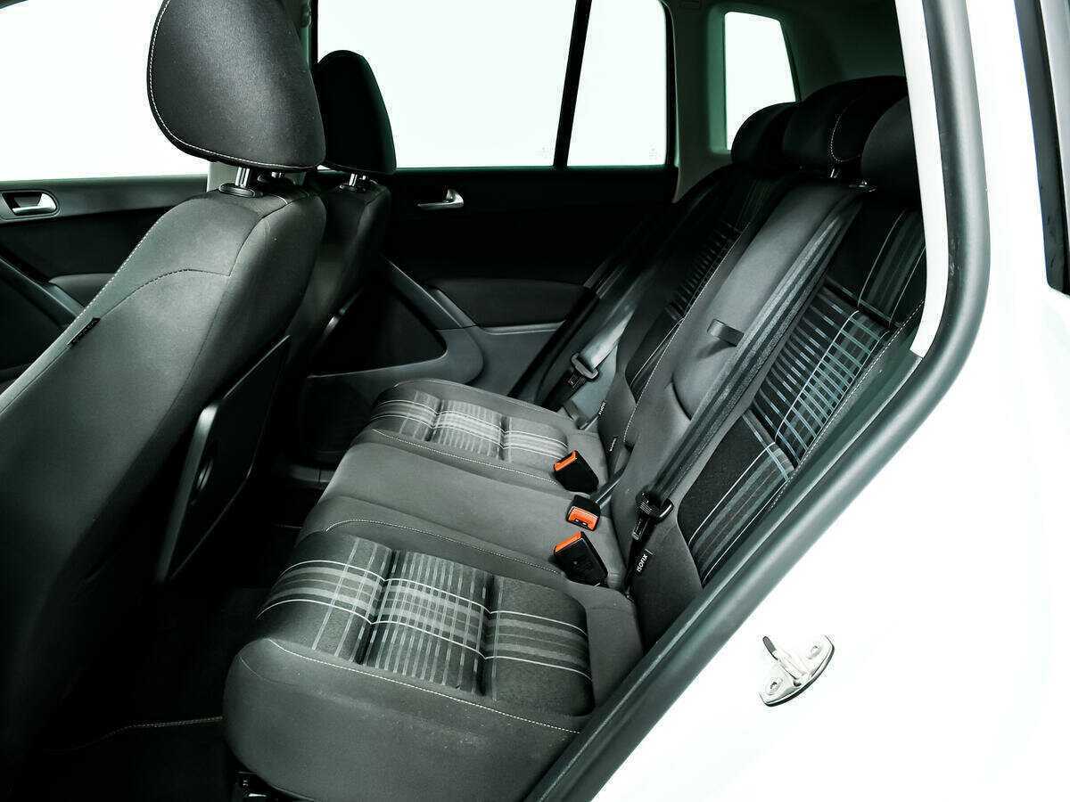 Фольксваген Тигуан б/у, 2016, Автоматическая. Фото: #11