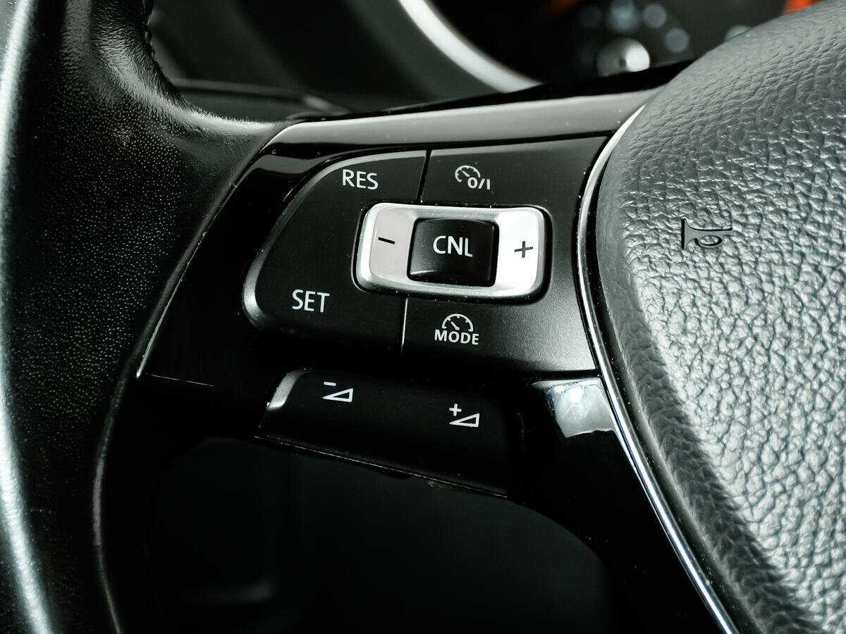 Фольксваген Тигуан б/у, 2017, Роботизированная. Фото: #15