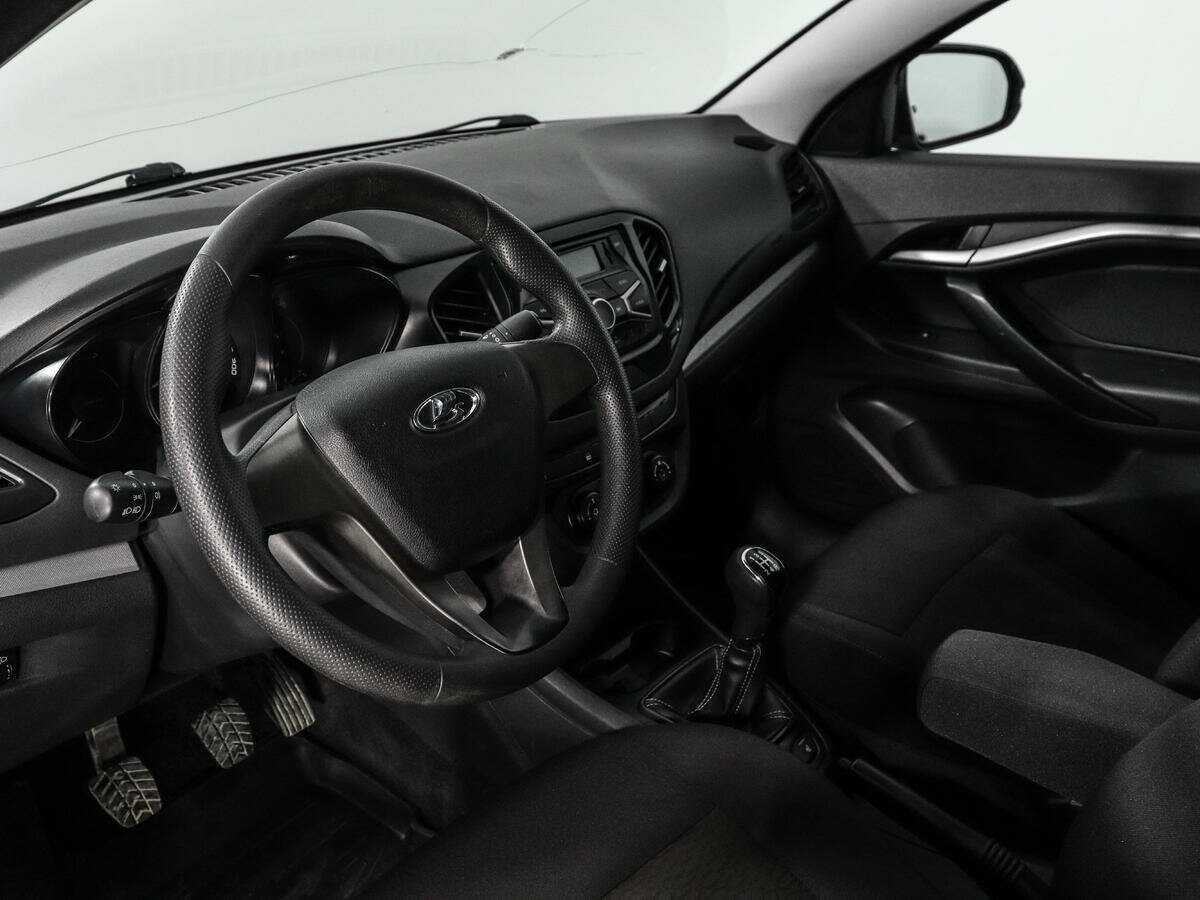 Лада (ВАЗ) Веста б/у, 2017, Механическая. Фото: #6