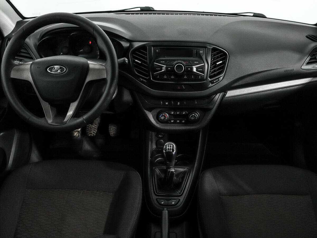 Лада (ВАЗ) Веста б/у, 2017, Механическая. Фото: #9