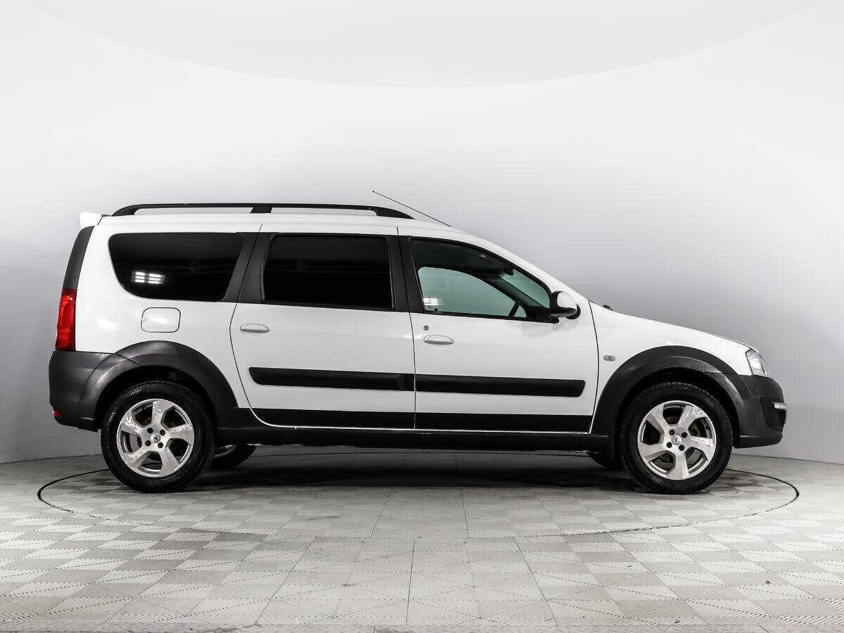 Лада (ВАЗ) Ларгус б/у, 2015, Механическая. Фото: #3